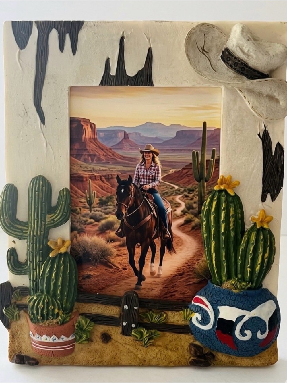 Vintage Southwestern Theme Picture Frame 6.5” x 5”